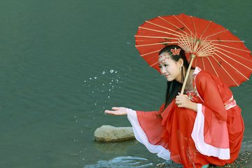 她的夜宴诱惑高清完整版